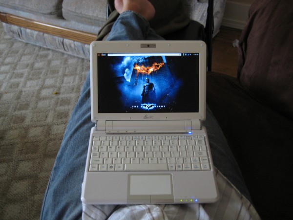 In-Flight Entertainment on a Netbook In-Flight Entertainment on a Netbook