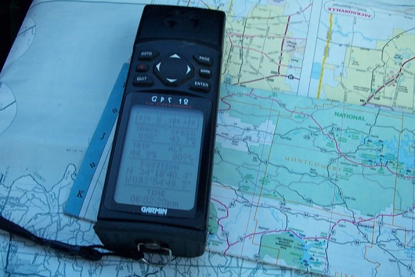 3 Major Uses of a GPS System 3 Major Uses of a GPS System