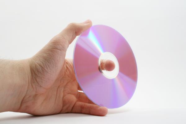CDs and DVDs Still Maintain Their Popularity 
