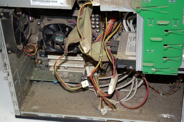 How to Properly Remove Dust From Your Computer Case