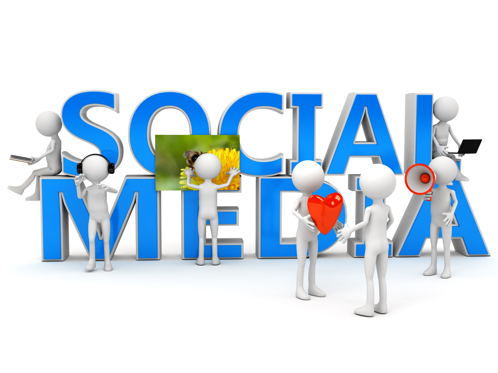 Making Social Media Marketing Feasible with Content Suggestion Tools